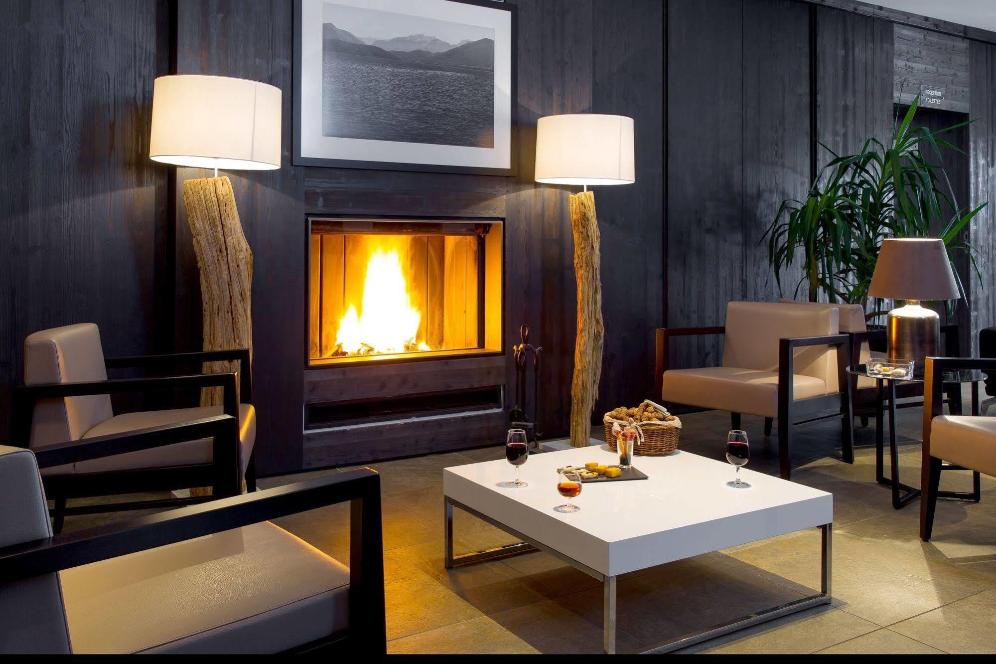 Hotel Blanc Marigny-Saint-Marcel Buitenkant foto